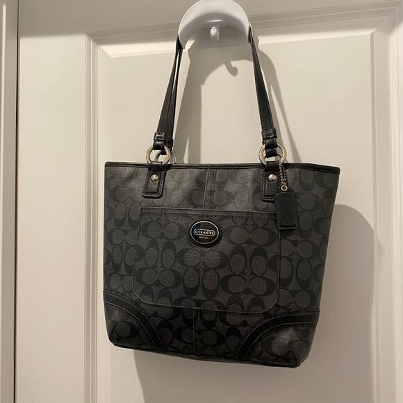 Coach Peyton Black Signature Logo Print Tote Heritage F18917 Handbag - Picture 4 of 13